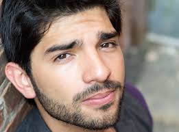 Andrew Saenz's Instagram, Twitter & Facebook