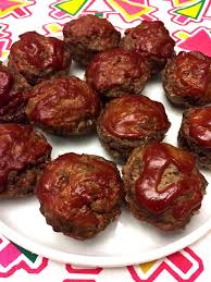 Meatloaf In A Muffin Tin Individual Mini Meatloaves Recipe Recipe Mini Meatloaves Meatloaf Muffins Meatloaf