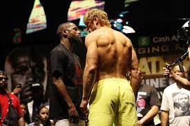 Floyd mayweather has praised logan paul for putting up a good fight and using his weight to tie him up while also refusing to rule out a fight with paul's brother jake. Nynk Baiggihm