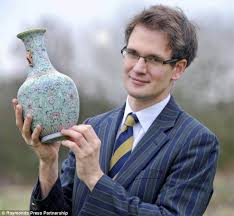 Charlie hanson never felt like riverdale was some quiet suburban town. Couple Stunned As Vase That Sat On Their Mantelpiece Sells For 192 000 Daily Mail Online