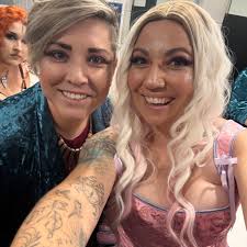 ISO best place to pick up birthday cupcakes! (2 dozen. Chocolate & Vanilla) 