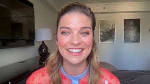 'Schitt's Creek' star Annie Murphy talks about new AMC sitcom