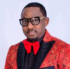 Il y a l'espoir dans tout ce que nous faisons il suffit juste d'y croire.  Et d'aimer les challenges. Fondation Emy Dany Bassong c'est  #espoirpourlamerecelibataire http://foundationemydanybassong.org/ Music  Grace Decca