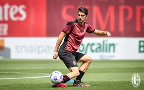 Clicca qui per acquistarlo in prelazione ad un prezzo speciale. Report Ac Milan 1 2 Genoa Primavera 1 2020 2021 Ac Milan