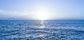 وقالت المصادر الأمنية ، أن المواطن جميل عيد جميل اسعيد (60 عاما) لقي مصرعه على الفور، جراء انفجار جسم مشبوه عندما كان يقوم بالتنظيف في محيط منزله. Ù…Ø§ Ø§Ù„ÙØ±Ù‚ Ø¨ÙŠÙ† Ø§Ù„Ø¨Ø­Ø± ÙˆØ§Ù„Ù…Ø­ÙŠØ· Ù…ÙˆØ¶ÙˆØ¹