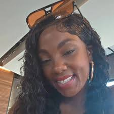 Carl Bolling, the chef-owner of Oakland's Dimond Kitchen, a popular soul  food restaurant, died