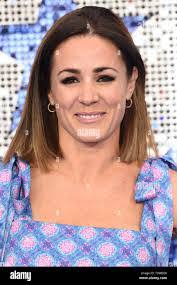 Natalie Showers's Instagram, Twitter & Facebook