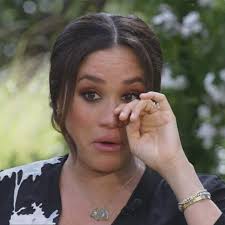 Secondo quanto riportato dal wall street journal, la cbs avrebbe pagato dai 7 ai 9 milioni di dollari per mandare in onda l'attesissima intervista di meghan markle e del principe harry con oprah winfrey. Sfuv4aurxkvlom