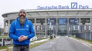 Diese deutsche bank filiale hat montag bis freitag unterschiedliche öffnungszeiten und ist im schnitt 5,1 stunden am tag geöffnet. Deutsche Bank Ag Expedition 150 Eintracht Frankfurt Facebook