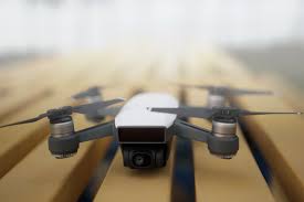 Drone ini juga mendukung mount untuk kamera go pro ataupun xiaómi yi, sehingga cócok bagi sobat yáng mencari droné untuk merekam movie. 3 Rekomendasi Drone Murah Terbaik Di Bawah Rp1 Juta Untuk Pemula Updated Bukareview