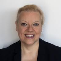 700+ profilů „Knotek“