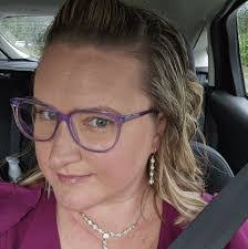 Mary Gottschall's Instagram, Twitter & Facebook