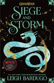 Shadow and bone in a world cleaved in two by a massive barrier of perpetual darkness, a young soldier uncovers a power that might finally unite her country. Shadow And Bone Siege And Storm Book 2 Amazon Co Uk Leigh Bardugo 9781510105263 Books