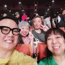 We are crazy for her. My 24 hours birthday trip to Singapore with my crazy  friends. I know only you both are crazy like me. Don't think just do!  #scardriana magic show