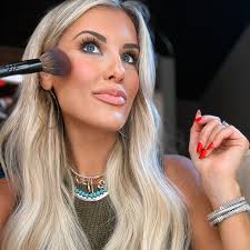 Who knew Chick fil a drink carriers could be so handy for transporting  bouquets! 😂❤️ #masonjarbouquet #chickfila #drinkcarrierforthewin  @chickfila...