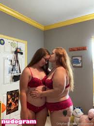 Faith And Courtney  faith3courtney  mommyndme Nude Leaks OnlyFans Photo  18 - Nudogram v2.1