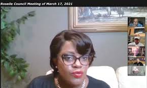 Women are honored at recent Roselle Council meeting