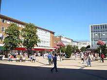 Crawley (ca) যুক্তরাজ্যের একটি ছোট শহর (bn); Crawley Wikipedia