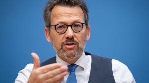 Bundeshaushalt: Otto Fricke (FDP) ist der oberste Haushälter seiner  Fraktion