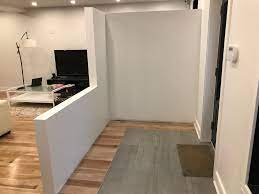 Elle a été fabriquée avec du bois peint en noir et du plexiglass pour réduire les couts. Avant Apres Creer Une Entree Avec Verriere Un Avis Sur Tout