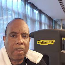 After a year's absence... got back at it this morning with #900reps.  #VidantaResort #PueraVillartaMexico 💪