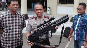 Gamo pcp special 5,5mm 18.21gr. Penampakan Senjata Laras Panjang Yang Digunakan Pelaku Penembakan Mobil Pejabat Pemkot Surabaya Youtube