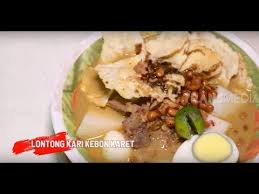 Walaupun lokasinya di gang kecil, tapi ada kulineran enak, lontong kari kebon karet. Lontong Kari Kebon Karet Ragam Indonesia 03 06 19 Youtube