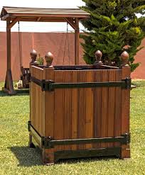Versailles planter are scientifically designed to ensure the best breathability and watering mechanisms to ensure that your lovely plants and flowers keep flourishing. The Sonoma Planters Built To Last Decades Forever Redwood