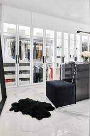 House fights his doctors, the staff and his fellow patients when he's forced to stay in the psychiatric hospital under threat of permanently losing his medical license. 97th Heaven Edify