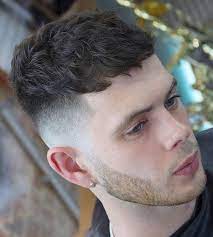 trendfrisuren fur manner aktuelle haarschnitte fur 2021 archzine net kurze haare trend kurzhaarfrisuren frisuren