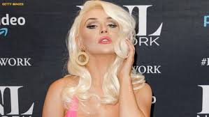 Кортни алексис родилась в 1994 году в семье алекса джона стоддена и кристы кей. 10 Things You Didn T Know About Courtney Stodden