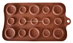 Moule En Silicone 15 Gros Bouton Bon A Utiliser Avec Du Chocolat Des Bonbons Ou Utilisez Avec Fimo Resine Ou Pate A Model Moule En Silicone Chocolat Bonbon