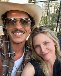Michelle Pfeiffer and Bruno Mars in 2024 : r/pics