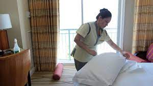 How do you think they efficiently carry out their job responsibilities? Most Of Us Don T Tip Our Hotel Housekeepers Shame On Us Chicago Tribune