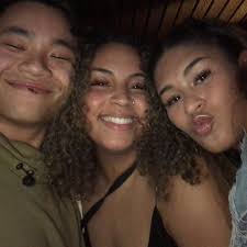 Today's amazing senior is KIKI JAMES!! Kiki is from Portland, Oregon and is  a journalism major with a concentration in broadcast journalism. She plans 