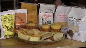 The recipe balances out the two favorite southern side dishes this easy everyday cornbread is the perfect accompaniment to beans, chili, and greens. Old Fashioned Kentucky Grits And Skillet Corn Bread With Sally Weisenberger Youtube