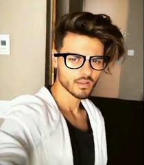 Pin By Astrid On Abrahammateo Hairstyle Mens Hairstyles Hair Styles