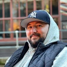 Gianfranco Montoya (@rothhound)