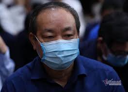 Tội của ông ấy, báo chí đã bới ra be bét rồi, nhiều cây viết khác đã. Fotkpfoot7tdxm