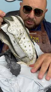 They needed Shoelada because I don’t trust nada🔥👌 #shoedoc #shoelada  #fz150 #shoecleaner #150bucks #jordan13