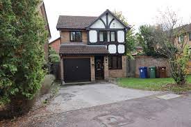 Maybe you would like to learn more about one of these? Find 3 Bedroom Houses For Sale In Chafford Hundred Zoopla