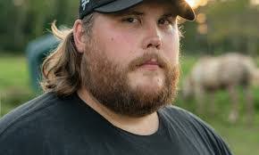 Aaron Harrell's Instagram, Twitter & Facebook