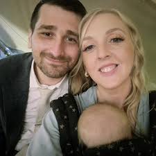 Had so many kind people offer to car share (thank you🙏) but still as yet  haven't found a right fit time/ location wise so reposting still in hope...  A long shot but