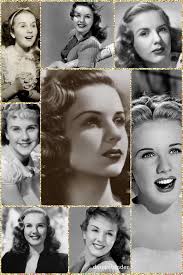 The photo below from 1941 shows Jeanette MacDonald with (from left to  right), Susanna Foster, Kathryn Grayson, Judy Garland and Deanna Durbin. It  was taken at the Federation of Music Clubs event