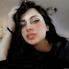 Tabitha Guzman's Instagram, Twitter & Facebook