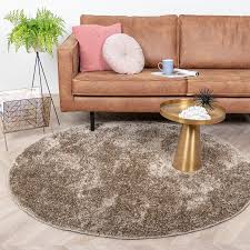 rond hoogpolig vloerkleed glazy taupe luxueus hotel gevoel thuis vloerkleed vloerkleed woonkamer modern interieur