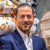 Steven Lew's Instagram, Twitter & Facebook