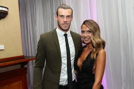 Tsitsipas, who entered the tournament as the no. Real Madrid Families Realmadridlocavictoria Gareth Bale And His