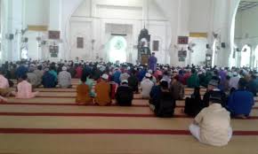 The original name of sultan muzaffar shah is raja kassim1:246 and known as sulutan wudafona sha in history of ming of china. Inside Mosque Picture Of Masjid Sultan Muzaffar Syah Sungai Petani Tripadvisor