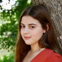 Nicole Leiter's Instagram, Twitter & Facebook